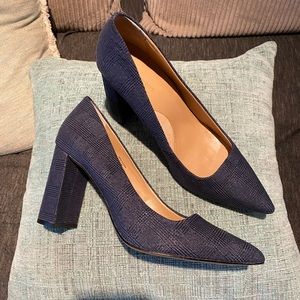 Banana Republic block heel textured navy pumps 9.5M